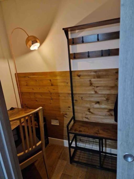 Two-Bedroom Cosy Country Lodge With Private Patio Greenhithe Eksteriør billede