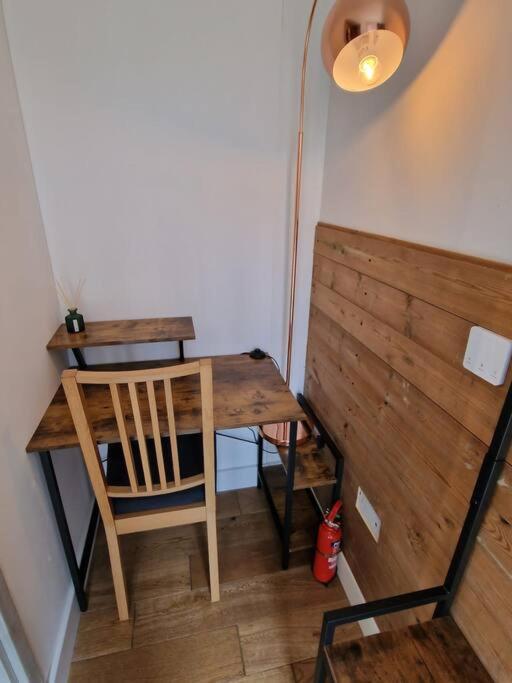 Two-Bedroom Cosy Country Lodge With Private Patio Greenhithe Eksteriør billede